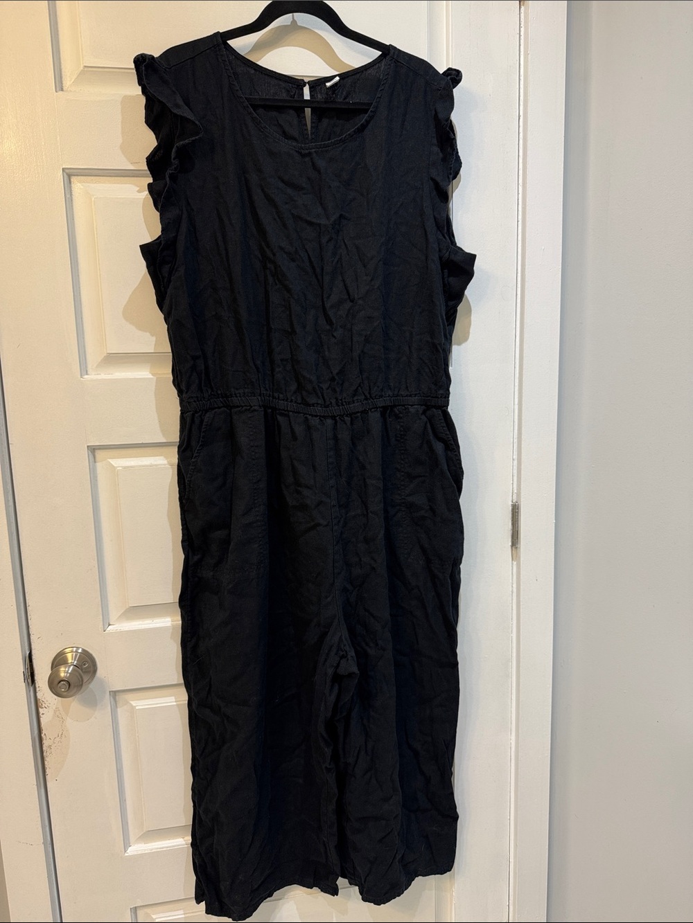 Old Navy Black Sleeveless Ruffle Jumpsuit with Pockets
